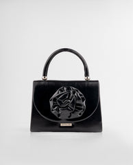 Cartera negra con diseño floral