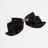 Gancho lazo negro con detalle central