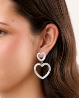 Aretes plateados de corazón