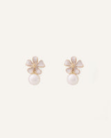 Aretes Moda Pegado Petal Perla Dorado