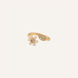 Anillo Regulable Premium Zircón Bañado en Oro Flor Con Relieve Dorado