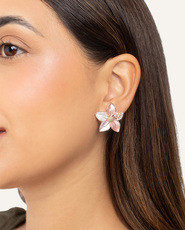 Aretes Trendy Flor Dorado