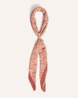 Pañuelo con Broche Primavera Rosa