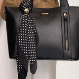 Pañuelo con Broche Lunares Negro