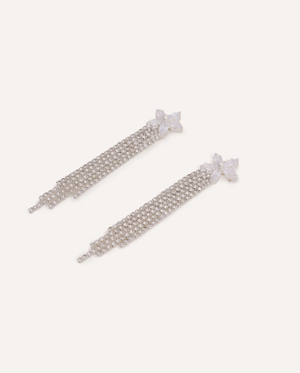Aretes Largos Trendy Cetell Plateado – foto 3