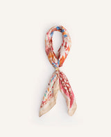 Pañuelo con Broche Primavera Crema